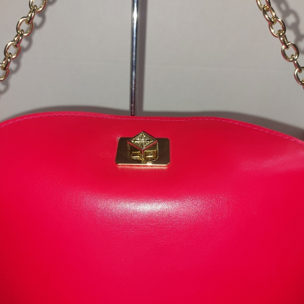 Antonio Meani Elegant Red Chain Strap Women's Bag - Picture 6 of 6